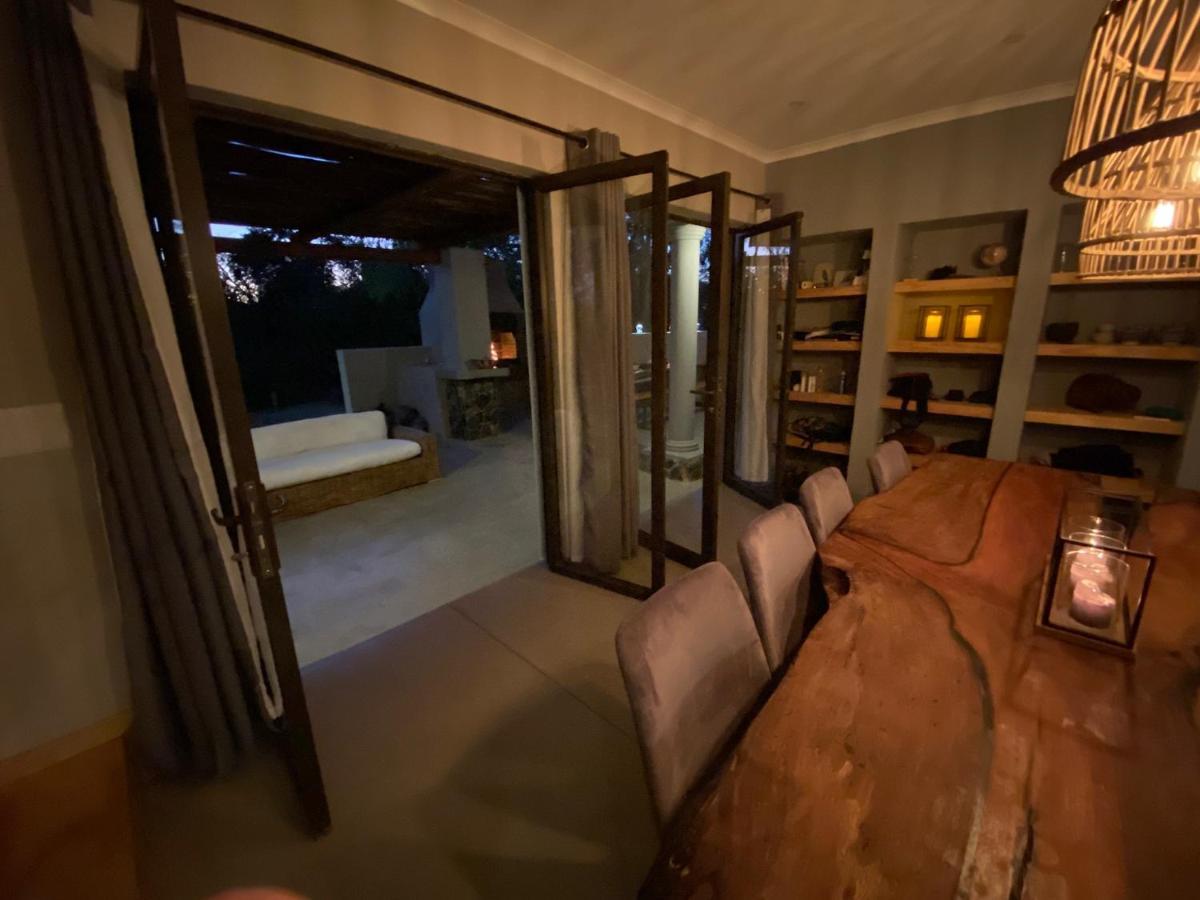 Jackals Dream - Self Catering Villa Bordering Kruger National Park マールロス・パーク エクステリア 写真